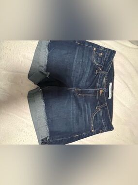 celebrity pink shorts size 9